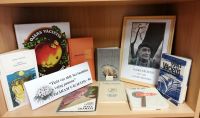 Literatūras izstāde Ojāram Vācietim -90